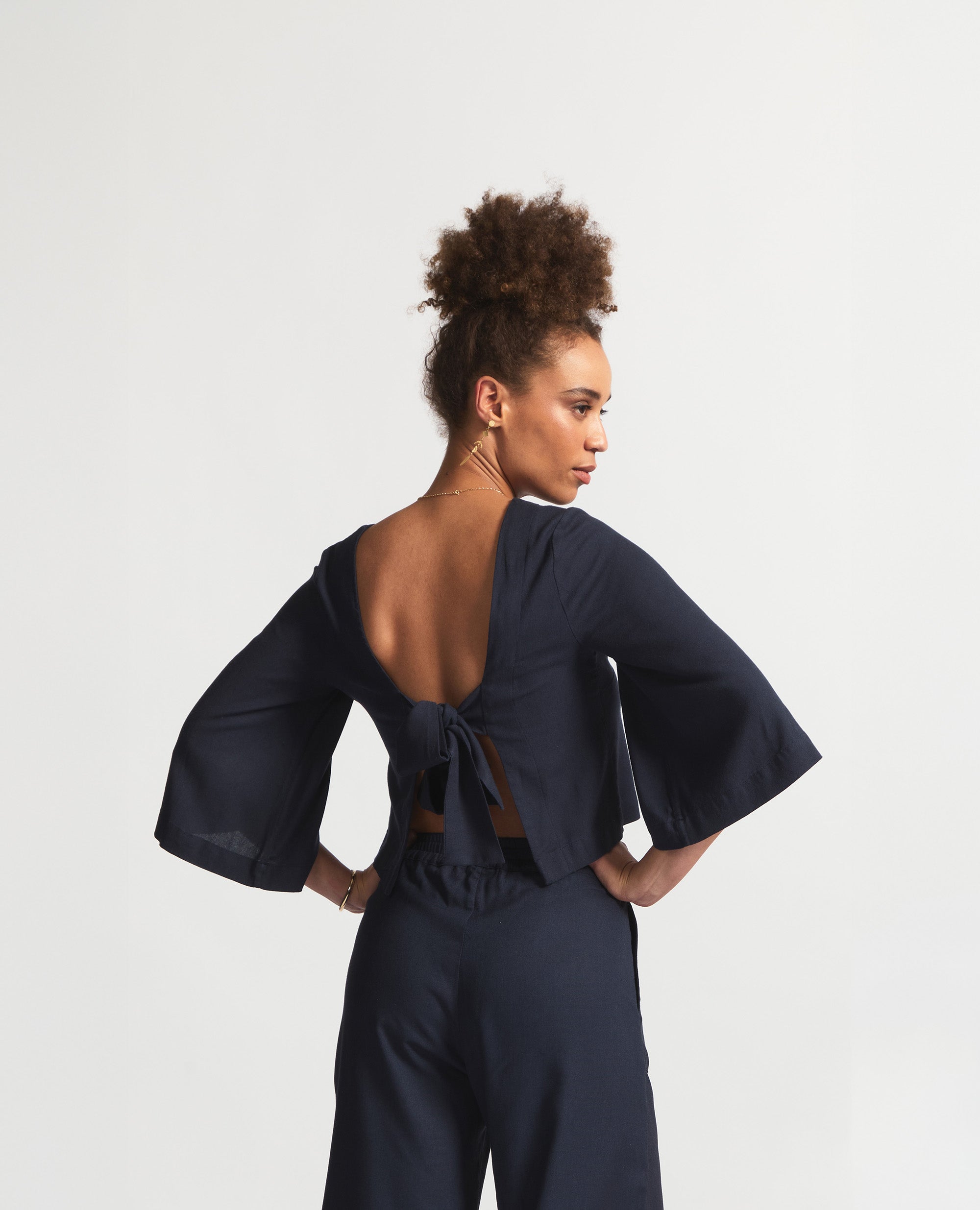 Dione | Three Quarter Flare Sleeve | Navy