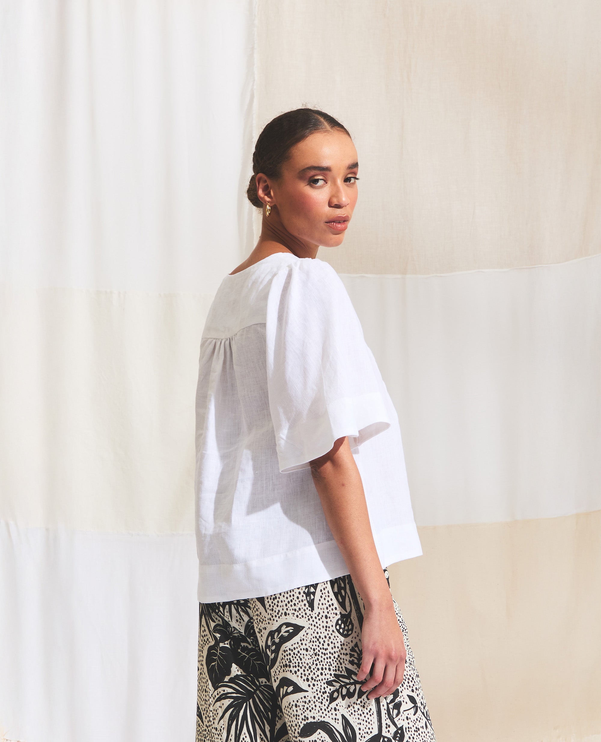 Luna | Relaxed Fit Blouse | White