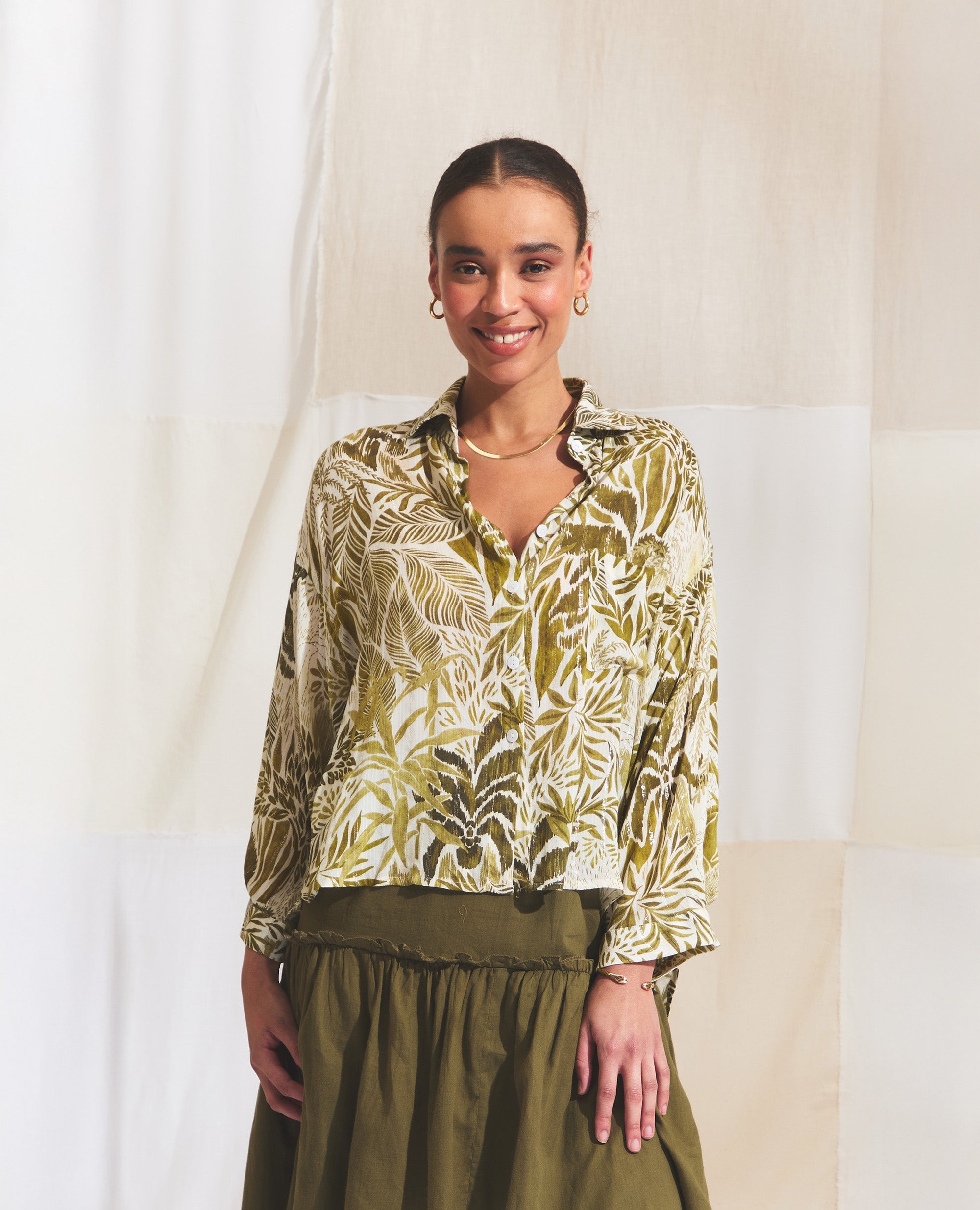 Harper Resort | Green Palms & Gold Stripe