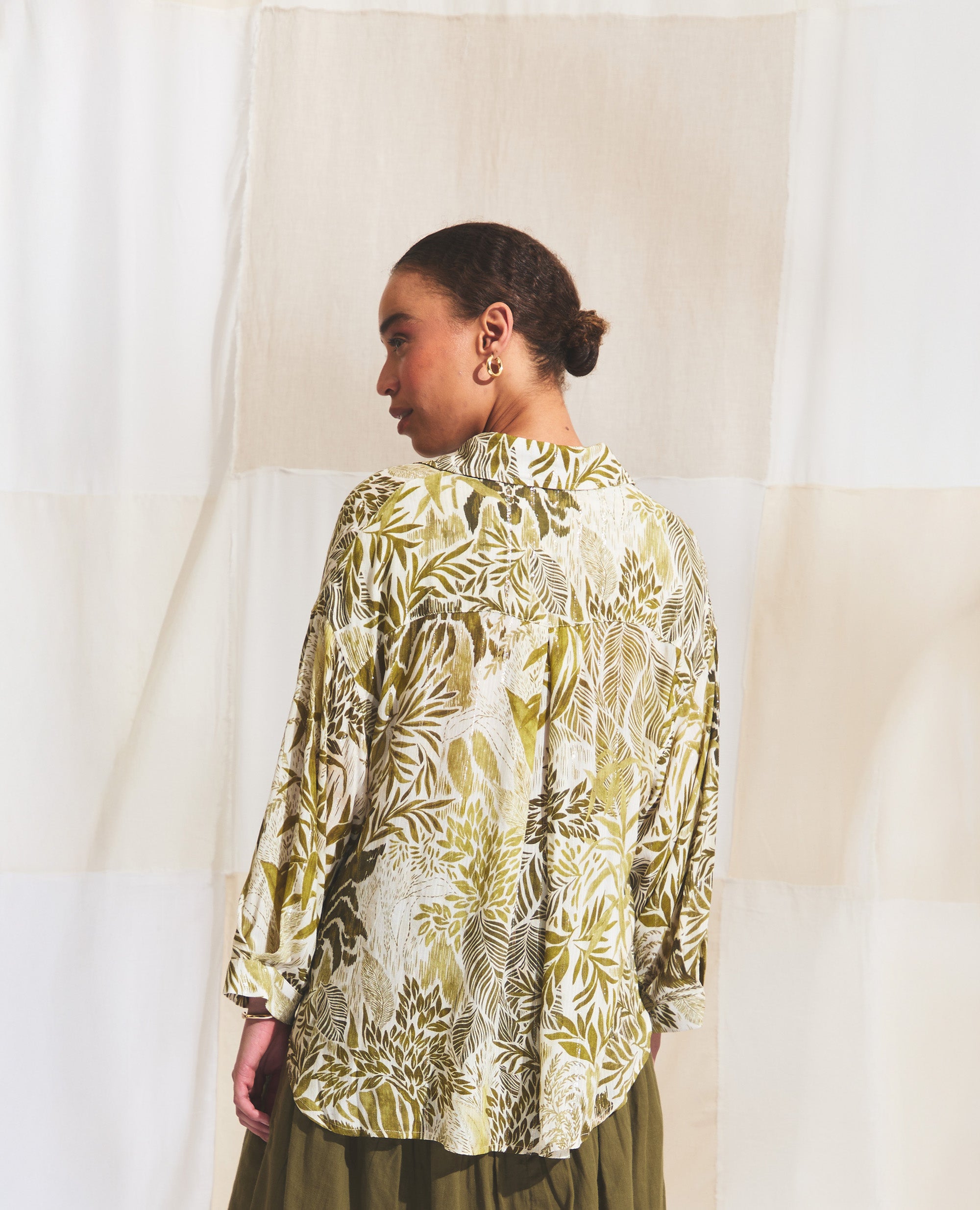 Harper Resort | Green Palms & Gold Stripe