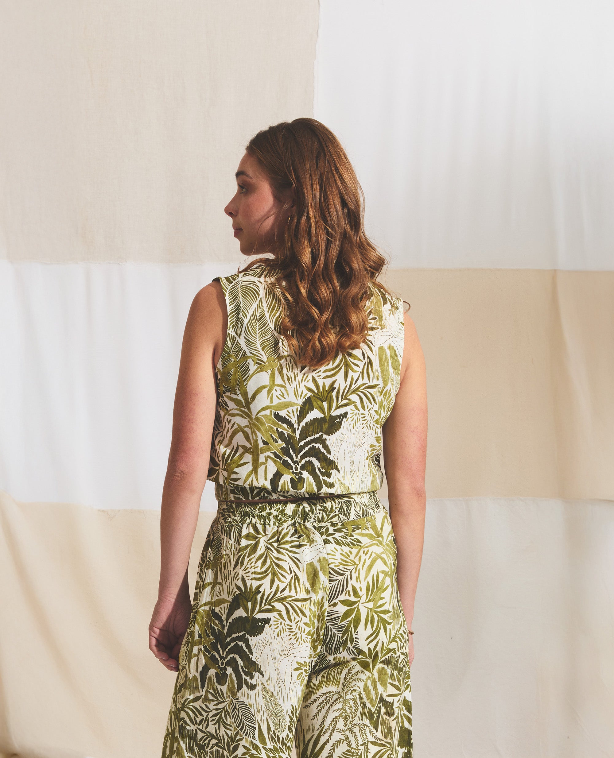 Hadad | Sleeveless Tank | Green Palm