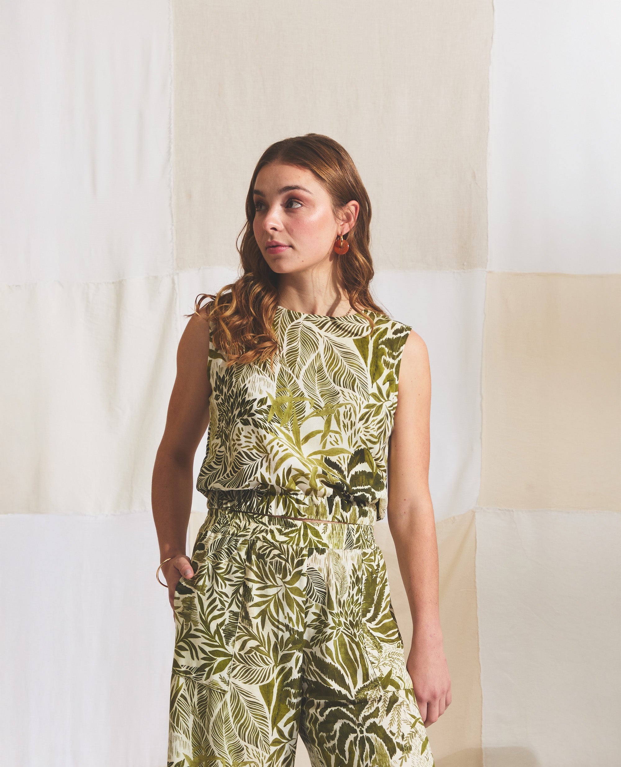 Hadad | Sleeveless Tank | Green Palm