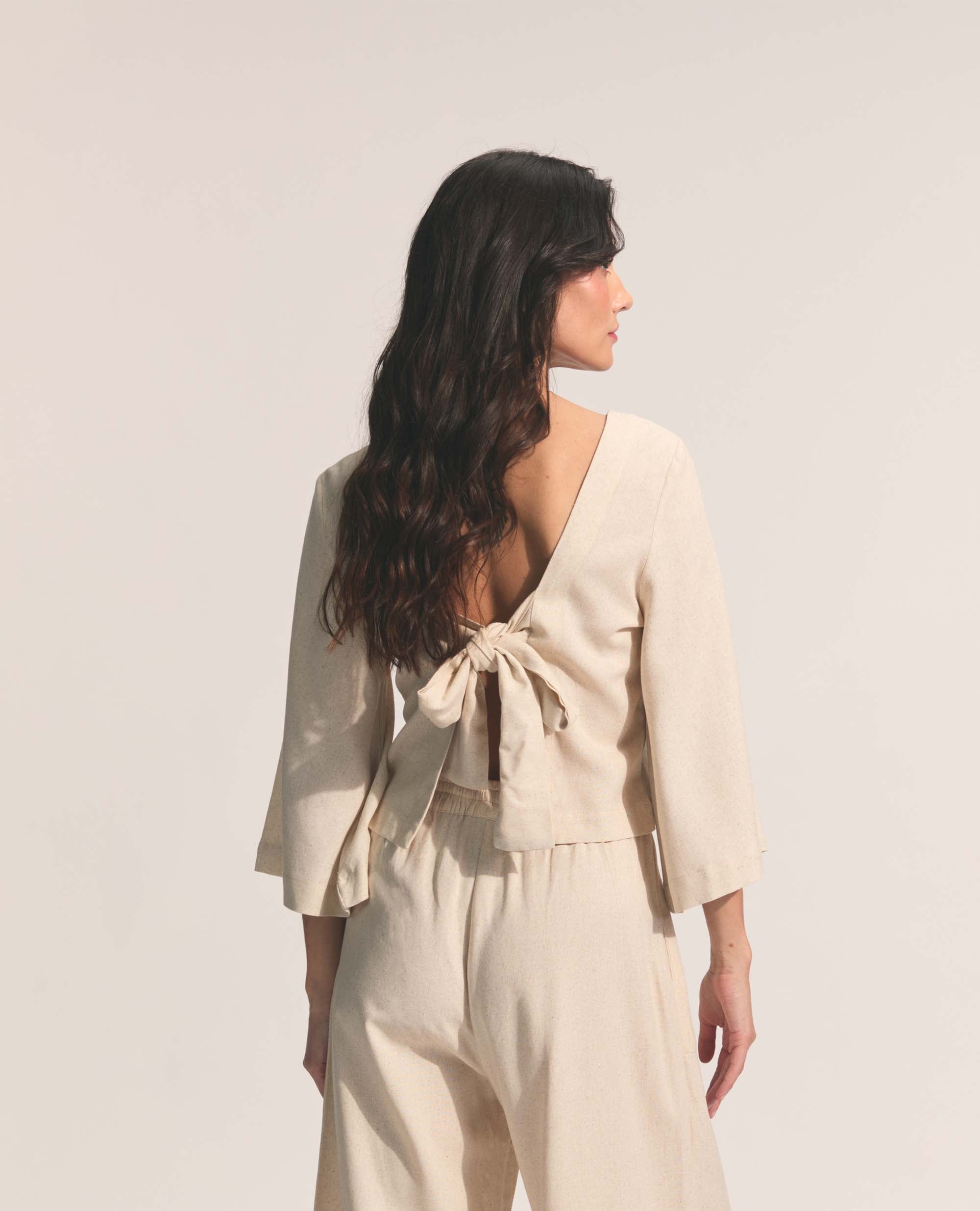 Dione | Three Quarter Flare Sleeve | Oatmeal