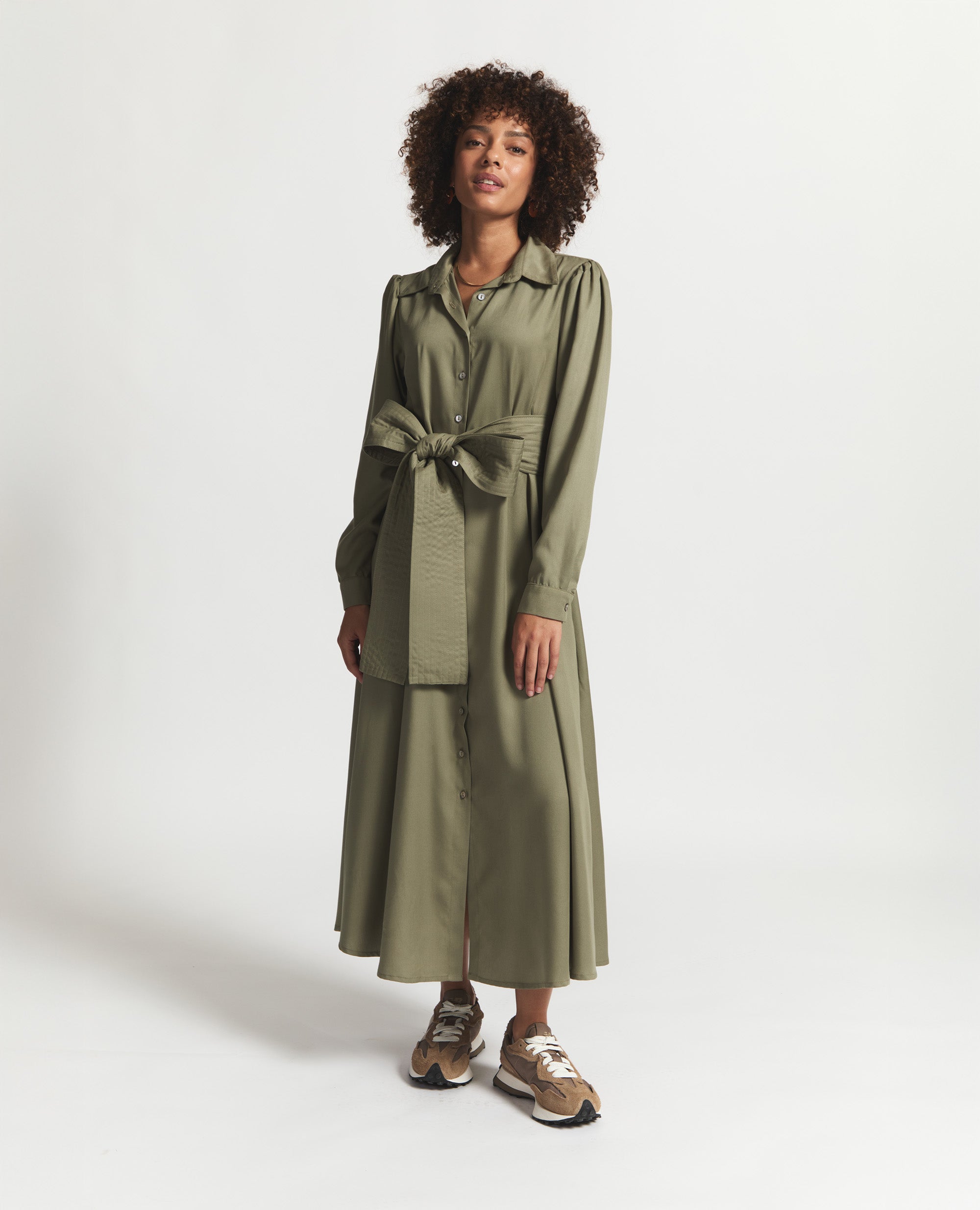 Lex | Maxi Dress with Collar and Cuff | Ivy