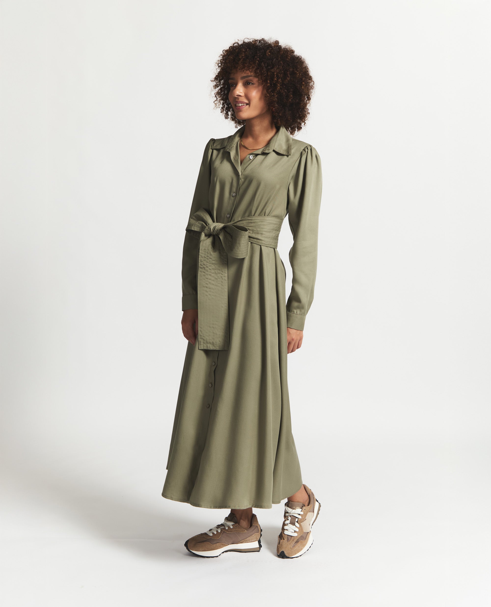 Lex | Maxi Dress with Collar and Cuff | Ivy