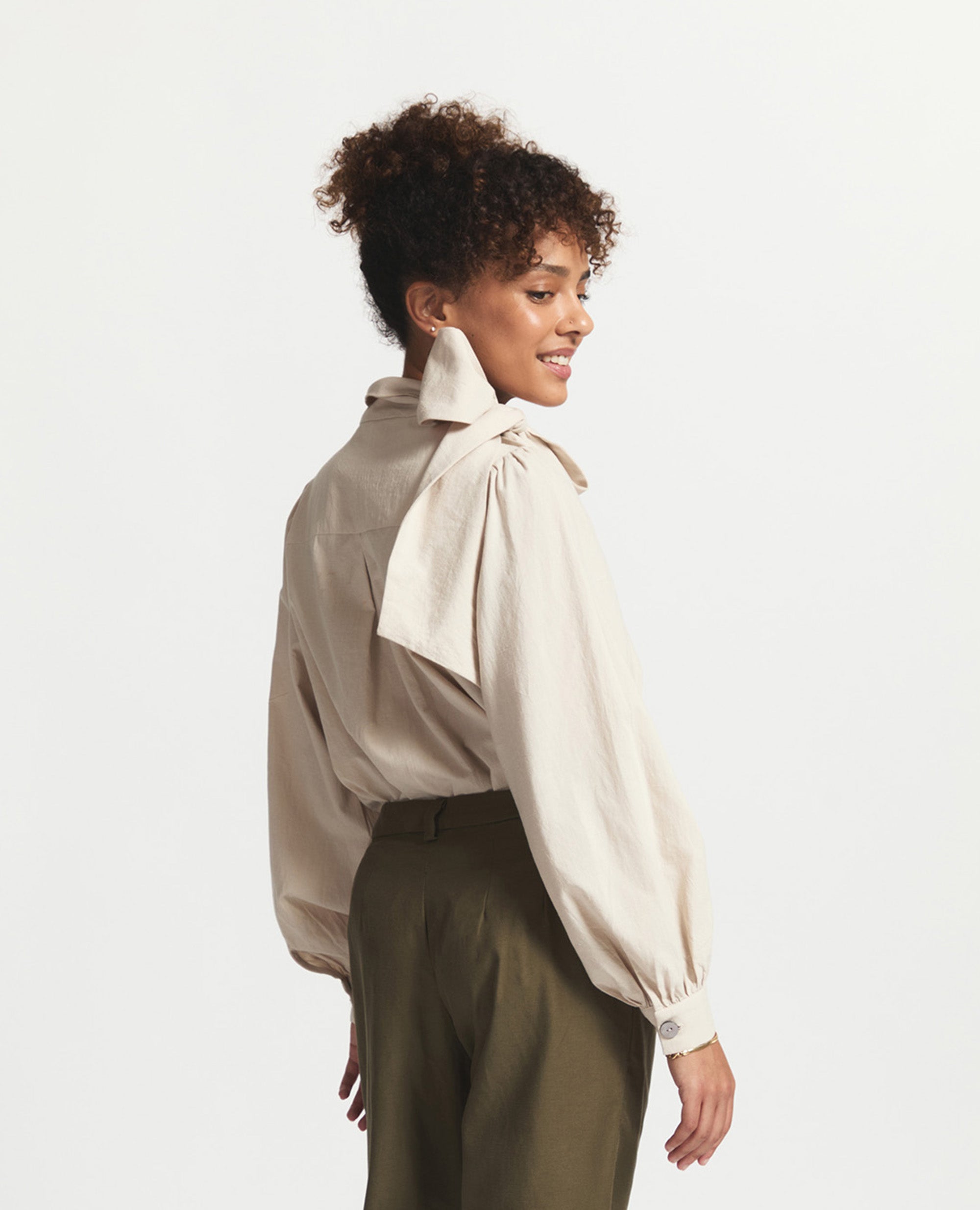 Kitty | Relaxed Blouse | Natural