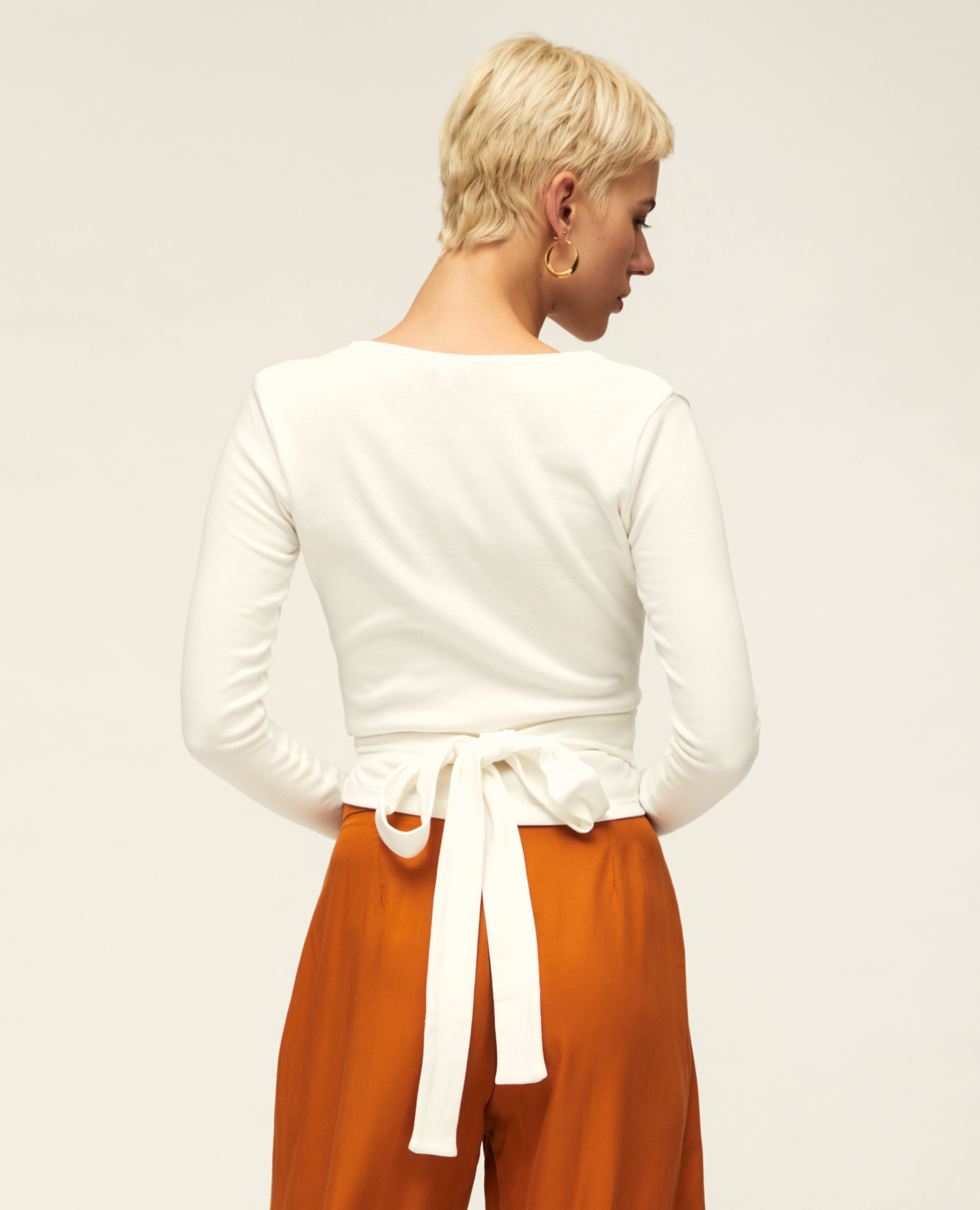 Raya | Fitted Wrap Top