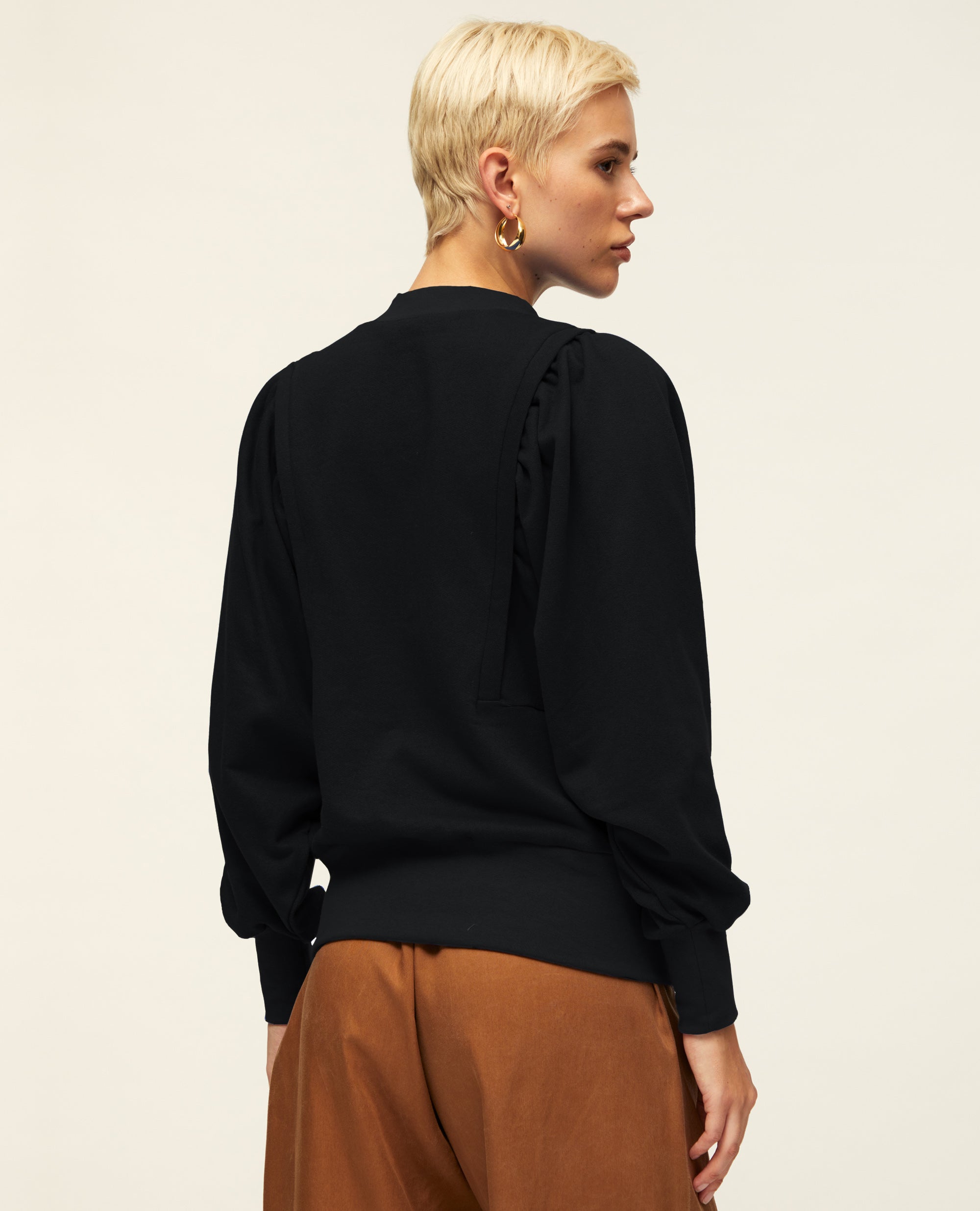 Yumi | Panelled Top